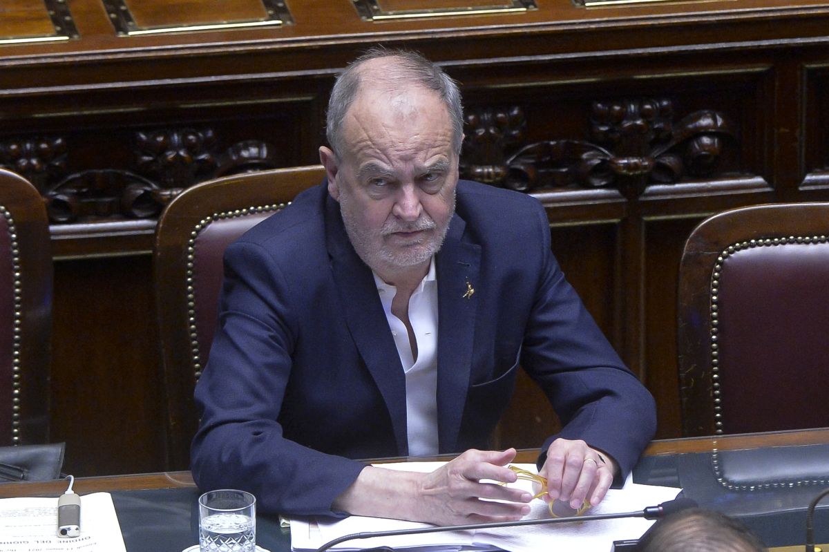 Terzo mandato, Calderoli “Presa di posizione può aiutare nel percorso” Terzo mandato, Calderoli “Presa di posizione può aiutare nel percorso”