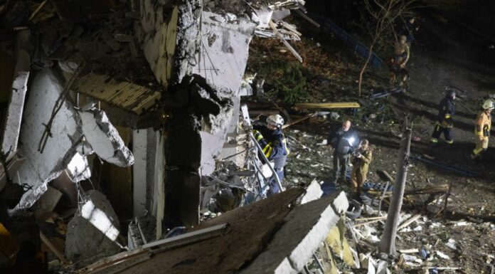 Ucraina, massiccio attacco aereo russo nella notte. Due bambini uccisi