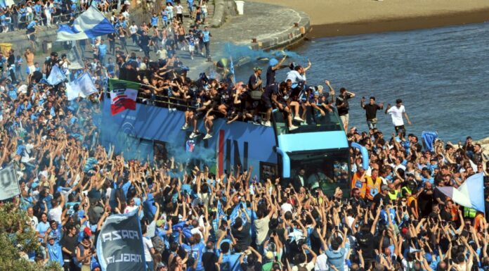Napoli si colora d’azzurro per la sfilata scudetto
