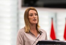 Malta, Metsola affianca il leader dell’opposizione in campagna elettorale