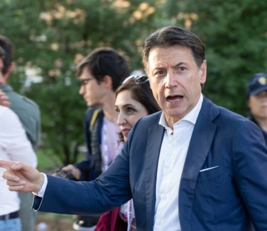 Conte “Per la coalizione un tavolo dopo l’estate, prima sentiremo la base”