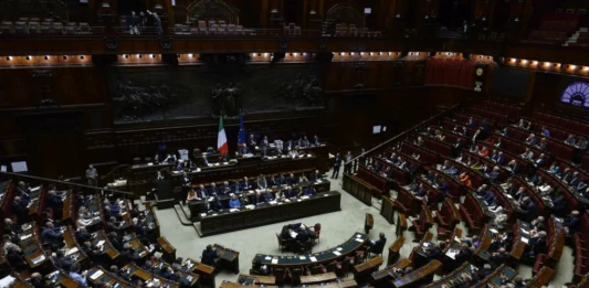 Violenza sulle donne, via libera unanime della Camera alla proposta di legge sul consenso