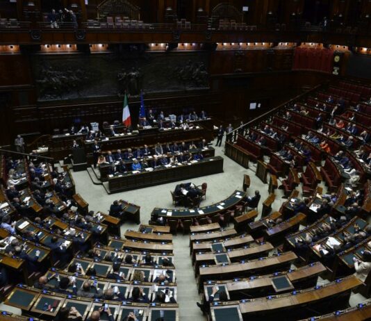 Violenza sulle donne, via libera unanime della Camera alla proposta di legge sul consenso