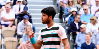 Il Roland Garros è di Alcaraz, lo spagnolo annulla tre match point e rimonta Sinner in una partita epica