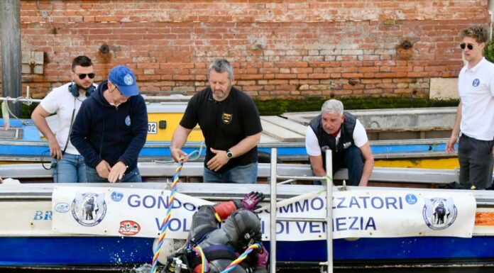 I Gondolieri sub ripuliscono i fondali e recuperano circa 10 quintali di rifiuti