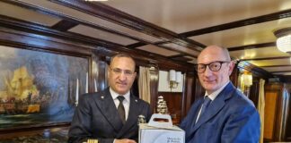 La mozzarella di bufala campana Dop a bordo dell’Amerigo Vespucci