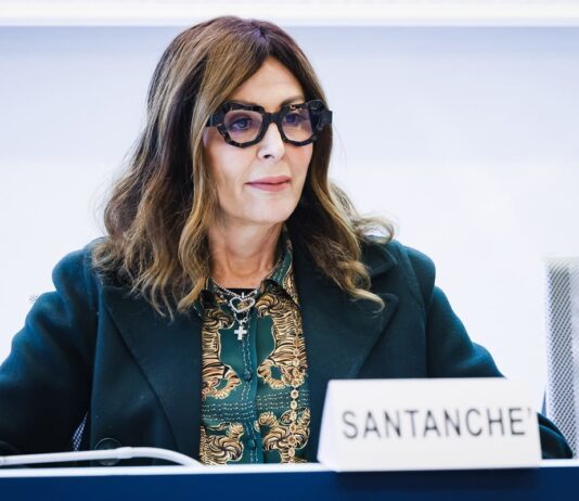 وزيرة السياحة الإيطالية تلتقي وكالات السفر والجمعيات السياحية