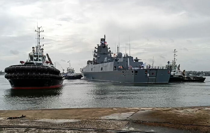 Cuba: Le navi della Flotta del Nord della Russia fanno scalo all'Avana dopo le esercitazioni missilistiche