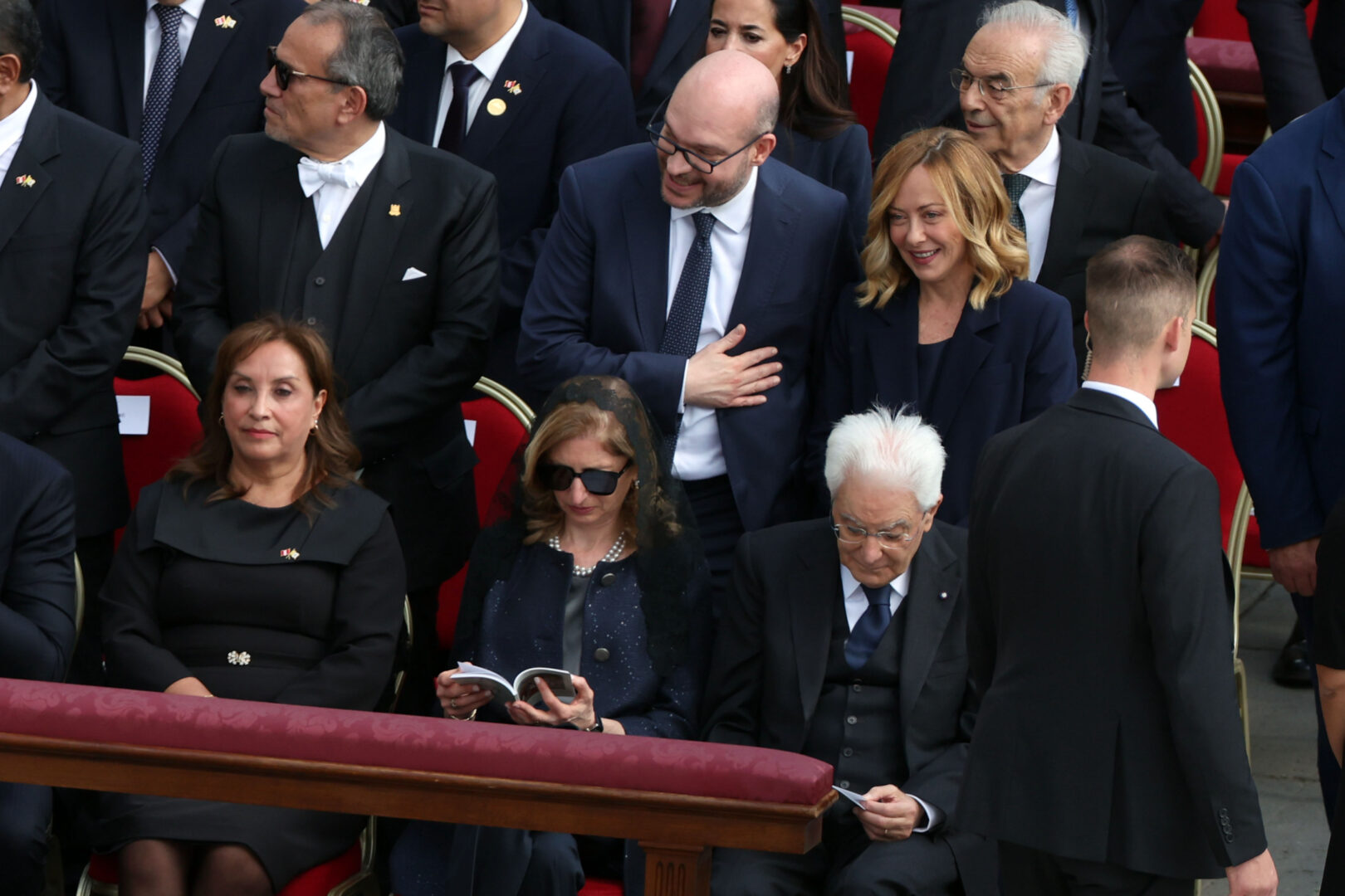 Meloni “Legame indissolubile tra il Papa e l’Italia, il Pontefice è visto come una guida”
