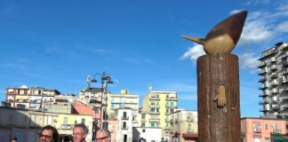 Inaugurato il “Pinocchio” di Jori in Piazza Mercato a Napoli