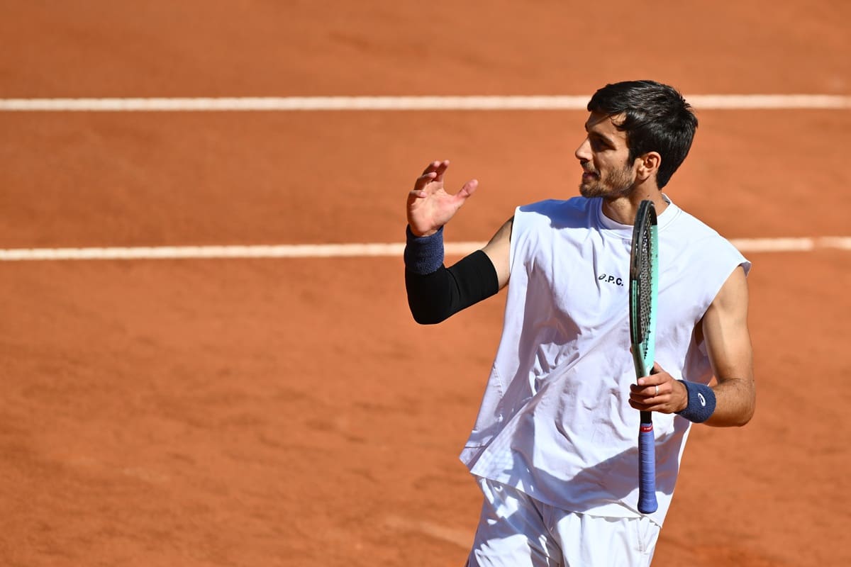 Musetti si arrende ad Alcaraz in semifinale agli Internazionali, in serata Sinner sfida Paul