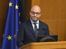 Violenza sui minori, Fontana “La tutela dell’infanzia è la misura della nostra civiltà”