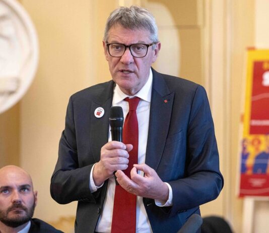 Manovra, Landini “Uno spettacolo indegno, va contro i lavoratori e i pensionati”