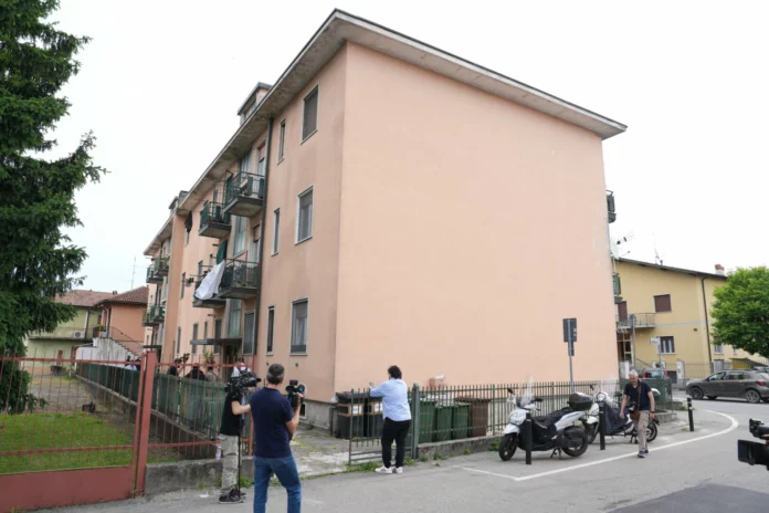 Settala, femminicidio, uccide la moglie a coltellate: la figlia di 10 anni chiama i soccorsi, arrestato 50enne