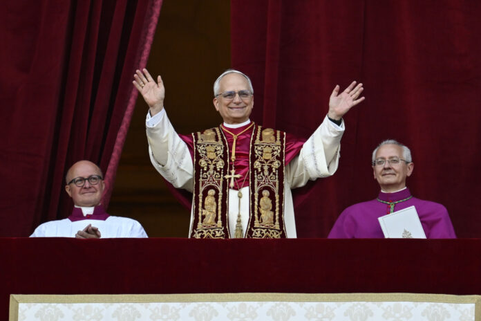 Roma, la prima immagine del nuovo Papa. l'americano Prevost è Papa Leone XIV