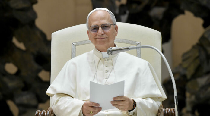 Papa Leone XIV saluterà i ciclisti del Giro d’Italia domenica 1 giugno al passaggio in Vaticano