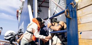 109 Migrants rescued by German NGO Sea Watch en Route to Livorno