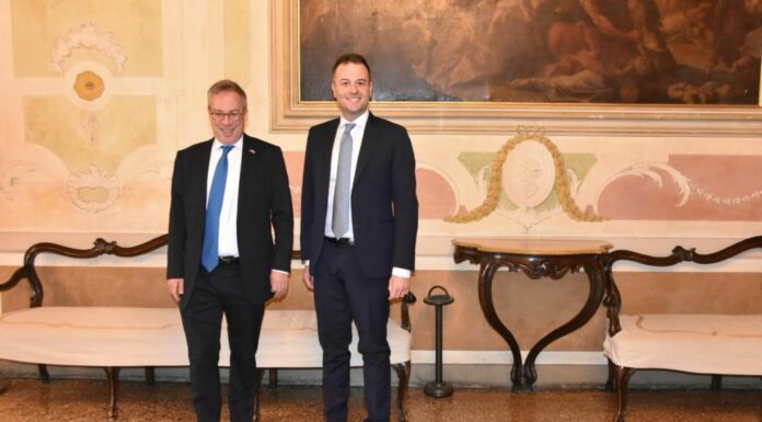 L’assessore Venturini incontra l’ambasciatore britannico Ed Llewellyn