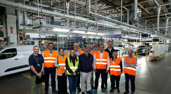 Filosa in visita allo stabilimento di Vigo “Sono molto entusiasta del progetto CustomFit”