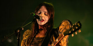 Targhe Tenco 2025, annunciati i vincitori: Lucio Corsi si aggiudica due premi