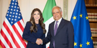 Italia-Usa, vertice tra Piantedosi e il segretario Noem su migrazione e sicurezza