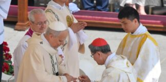 Inizia il pontificato di Papa Leone XIV, la commozione alla consegna dell’Anello del Pescatore