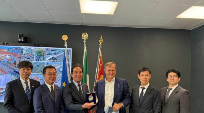 Venezia, il sindaco Brugnaro incontra la delegazione di Hiroshima