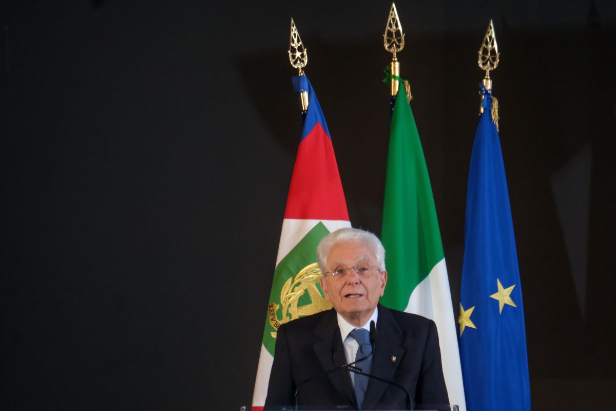 geronimo it la-escort-ricatta-limprenditore-la-presunta-storia-damore-finisce-in-tribunale-A62278 004