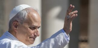 Papa Leone XIV sente Putin al telefono, “La Russia faccia un gesto che favorisca la pace”