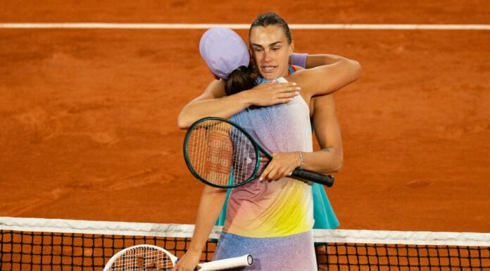 Swiatek giù dal trono, a Parigi sarà finale Sabalenka-Gauff