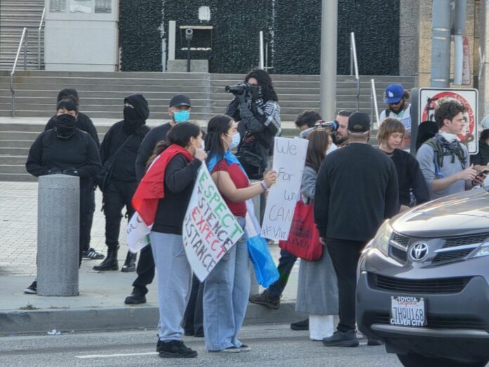 Usa scontri Los Angeles