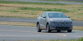 Nuova Nissan LEAF, un mix di prestazioni, comfort ed efficienza