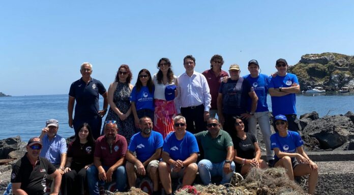 Dalle acque di Aci Castello rimossi oltre 600 metri di reti fantasma