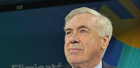 Ancelotti attends the Salvador Carnival, the artists “Call on Neymar”