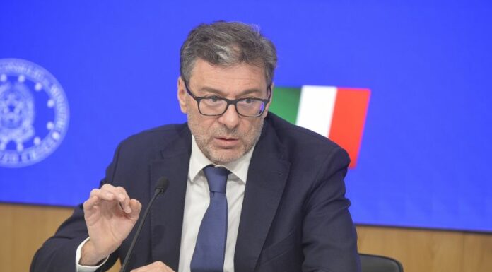 Giorgetti “La stima di crescita 2025 pienamente realizzabile”
