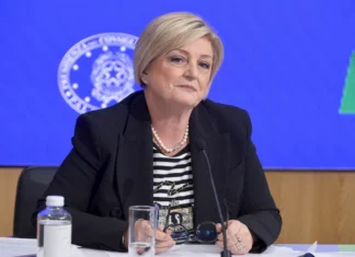 Calderone “L’intelligenza artificiale porterà un saldo positivo in termini di nuove opportunità di lavoro” / Video