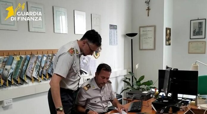 Riciclaggio, sequestro per un milione di euro a Savona