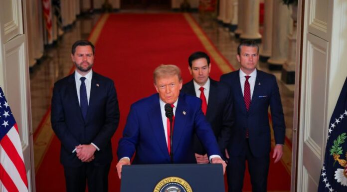 Gli Usa attaccano l’Iran, colpiti tre siti nucleari