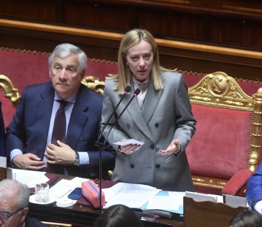 Meloni in Senato: “Crisi in Medio Oriente tra le più complesse, serve coesione. Siamo di fronte a una evidente crisi del diritto internazionale”