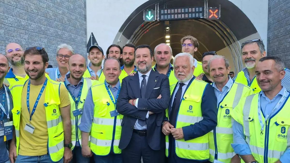 Anas, cerimonia di apertura per il nuovo tunnel di Tenda Anas, cerimonia di apertura per il nuovo tunnel di Tenda