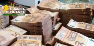 Riciclaggio per 20 milioni in Lombardia, in due finiscono ai domiciliari