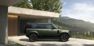 Defender, l’inarrestabile 4×4 è ancora più esclusiva e intuitiva