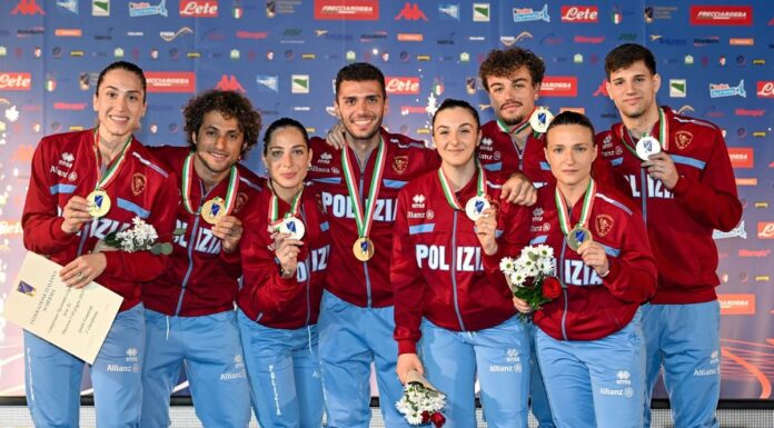 Gli assoluti di scherma di Piacenza si chiudono con la doppietta Fiamme Oro nella spada a squadre