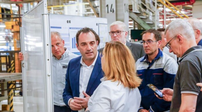 Stellantis, il nuovo CEO Filosa visita lo stabilimento di Russelsheim