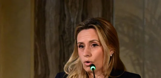 Caruso “Premio letterario per i giovani scrittori che valorizzano la Lombardia”