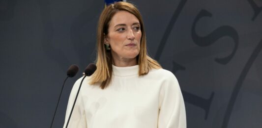 Ue, Metsola “Il cambiamento è in atto, il Parlamento non resterà fermo ad osservare”