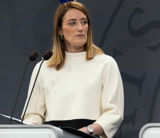 Ue, Metsola “Il cambiamento è in atto, il Parlamento non resterà fermo ad osservare”