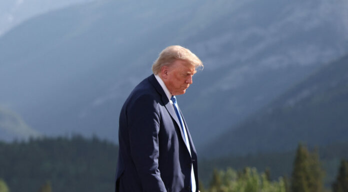 Trump amletico sull’Iran, ma l”Art of The Deal’ non basta più