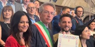 Conferita la cittadinanza onoraria di Napoli a Dries Mertens