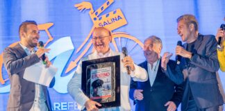 Massimo Boldi riceve il Premio Troisi al Marefestival Salina